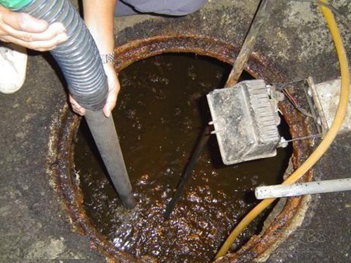 独山子隔油池清理